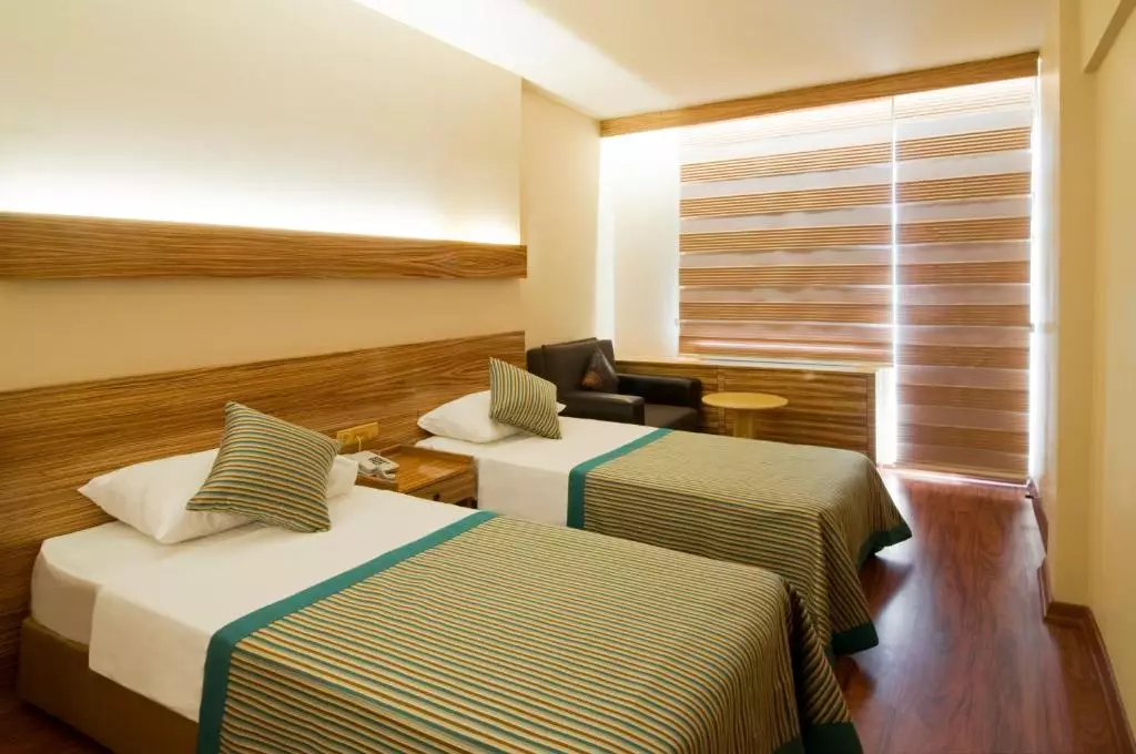 اتاق Hotel Buyuk Keban